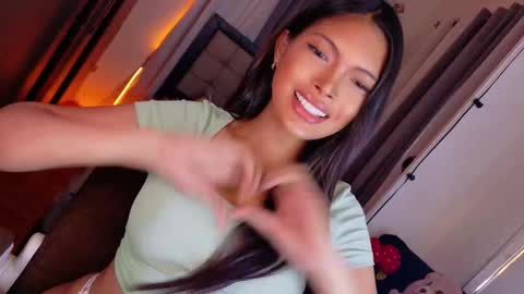 Snapshot of amor_prinsesa chatting on September 10, 2025, 6:13 am Prinsesa online show from September 10, 2025, 6:13 am