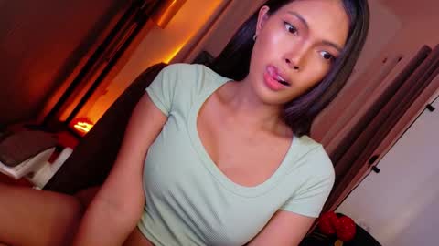 Snapshot of amor_prinsesa chatting on September 10, 2025, 7:03 pm Prinsesa online show from September 10, 2025, 7:03 pm