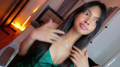 Snapshot of amor_prinsesa chatting on October 3, 2025, 3:36 am Prinsesa online show from October 3, 2025, 3:36 am