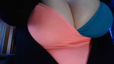 Snapshot of amorelara chatting on December 8, 2024, 5:50 am amorelara online show from December 8, 2024, 5:50 am