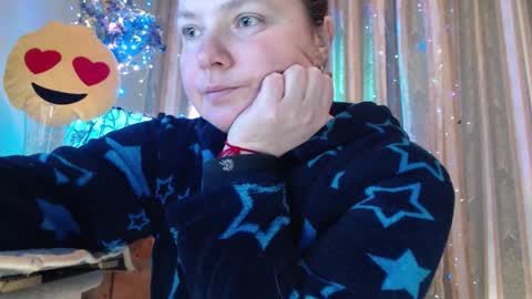 amorelara online show from March 22, 2026, 7:23 am