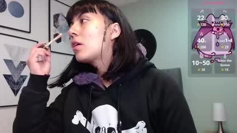 Amy 3 online show from November 24, 2025, 4:01 am