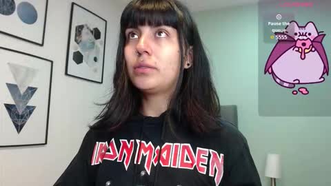 Amy 3 online show from January 15, 2026, 4:17 am