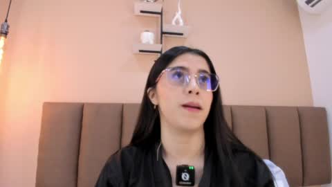 amy__wats0n online show from June 2, 2026, 7:05 pm