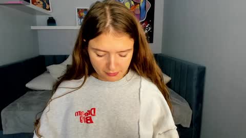 AmyGMT 2 Mon-Sun  0300am-0900am  online show from December 6, 2024, 11:47 pm