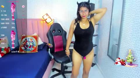 amy_dutta online show from December 19, 2025, 7:32 pm