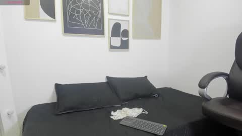 Amy online show from February 9, 2026, 1:04 pm