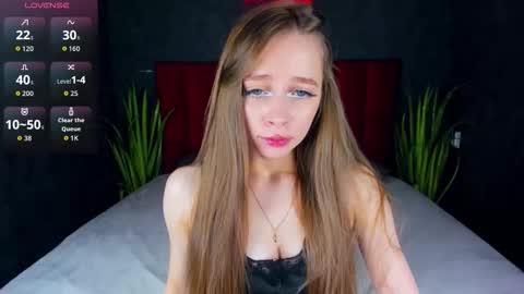 Snapshot of amy_vayne chatting on September 30, 2025, 7:19 pm Amy online show from September 30, 2025, 7:19 pm