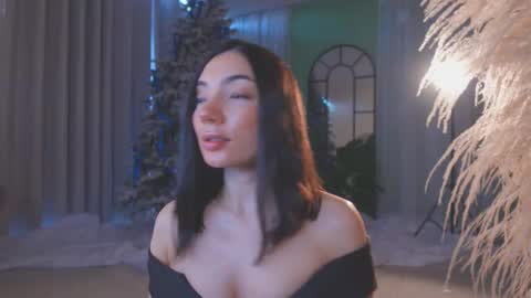 Amy Armstrong online show from December 22, 2025, 9:12 pm