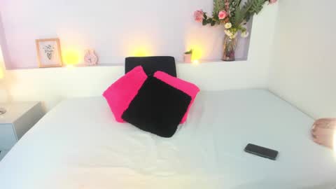 My name is AMY... Nice to meet you  thumb up me please its important online show from December 9, 2024, 4:05 pm