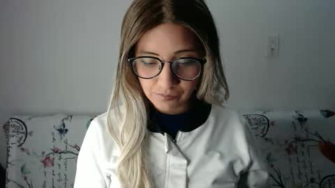 Snapshot of amycosplay99 chatting on January 19, 2025, 5:58 am amycosplay99 online show from January 19, 2025, 5:58 am