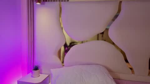 Snapshot of amyjoness__ chatting on June 3, 2026, 2:33 pm Amy online show from June 3, 2026, 2:33 pm