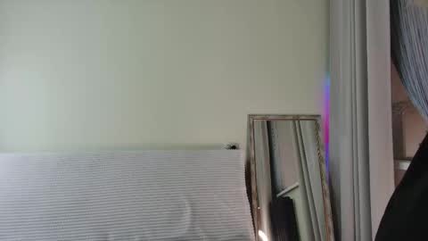 amylanee online show from January 8, 2026, 8:27 am