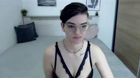 Hi there guys  My pleasure in your hands  pvt is open online show from April 8, 2026, 7:08 am