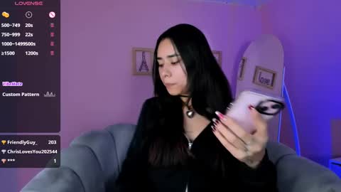 Amy ... Nice to meet u   thumb up me please its important online show from March 5, 2025, 4:45 am