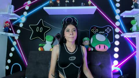 Snapshot of amypalmmer chatting on January 10, 2025, 11:43 am AMMY online show from January 10, 2025, 11:43 am