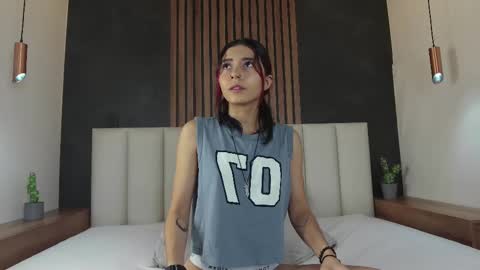 Snapshot of amypalmmer chatting on February 18, 2025, 11:33 am AMMY online show from February 18, 2025, 11:33 am