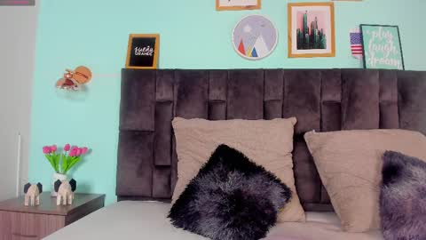 Snapshot of amypalmmer chatting on February 24, 2025, 11:21 am AMMY online show from February 24, 2025, 11:21 am