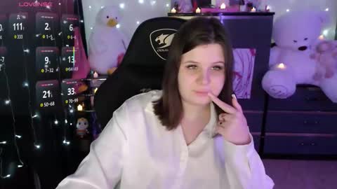 amyvibes online show from December 5, 2025, 8:38 pm