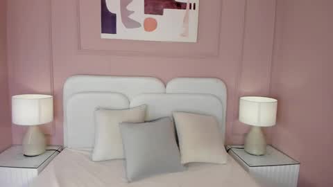 Ana  online show from February 25, 2025, 11:08 am