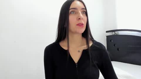 Snapshot of ana_castilo chatting on December 28, 2024, 11:41 am Ana  IG an castillo 1 online show from December 28, 2024, 11:41 am