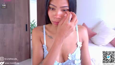 Snapshot of ana_moretti chatting on February 20, 2026, 4:07 pm ana_moretti online show from February 20, 2026, 4:07 pm