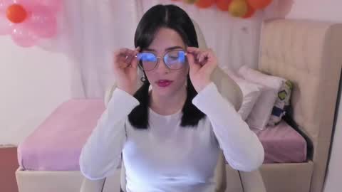 Im anna but you can call me as you want online show from March 3, 2025, 5:29 pm