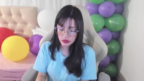 Im anna but you can call me as you want online show from November 1, 2025, 9:17 pm