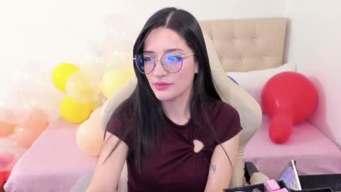 Snapshot of ana_ruuh chatting on April 21, 2026, 9:06 pm Im anna but you can call me as you want online show from April 21, 2026, 9:06 pm