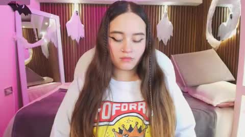 Ana online show from October 15, 2025, 7:58 pm