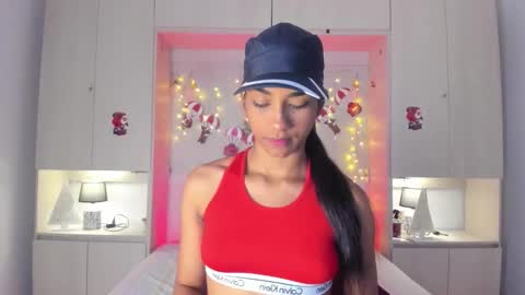 anaacollins_ online show from December 16, 2025, 7:52 pm