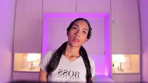 anaacollins_ online show from February 18, 2026, 12:01 pm