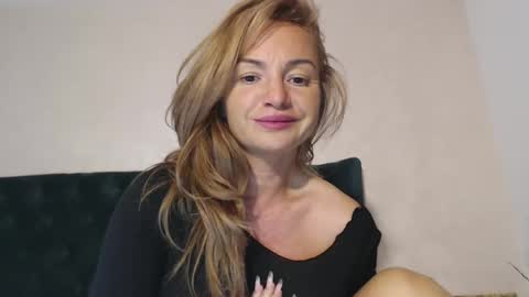 Ana online show from December 2, 2024, 10:45 pm