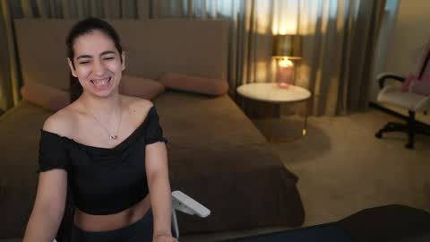 Sweet girls online show from April 20, 2026, 7:00 am
