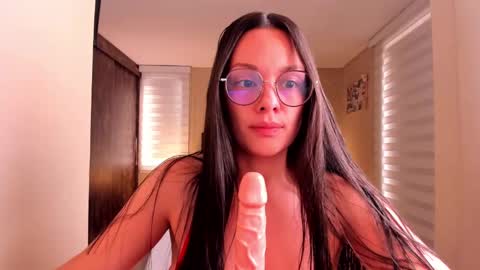 Anabel online show from January 21, 2025, 1:54 pm