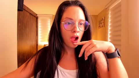 Anabel online show from January 28, 2025, 7:53 pm