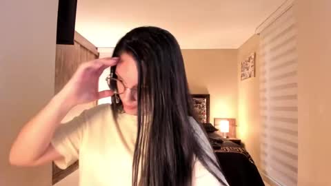 Anabel online show from March 5, 2025, 10:32 pm