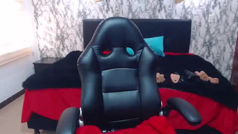 Anabella online show from November 22, 2025, 11:31 am