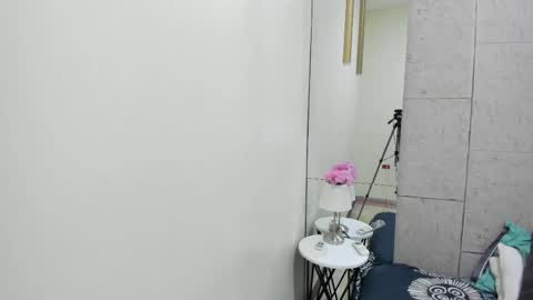 Anna online show from April 18, 2026, 12:20 pm