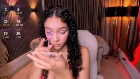 Snapshot of anahi_curlie1 chatting on April 29, 2026, 10:41 am Anahi Curlie online show from April 29, 2026, 10:41 am