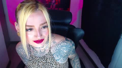  Callme Mistress Ani  online show from January 14, 2025, 7:11 pm