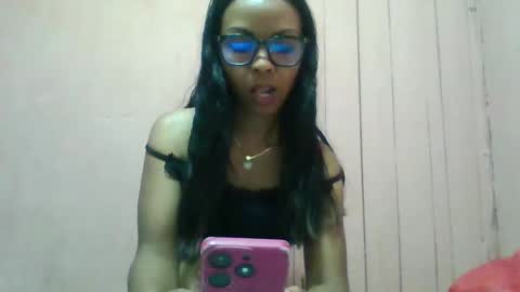 anais_daniela online show from May 5, 2026, 5:21 pm