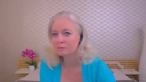 Anais Janson online show from April 5, 2026, 3:36 am