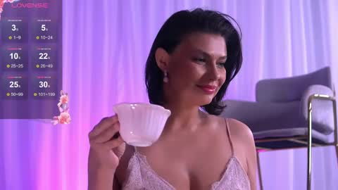 Anais online show from April 18, 2026, 3:21 am