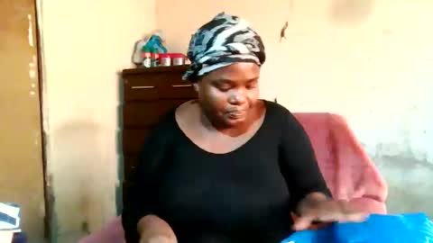 analslut1987 online show from November 15, 2025, 6:11 am