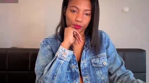 Ana online show from October 15, 2025, 8:36 am