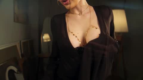 Ana online show from March 4, 2026, 9:43 pm