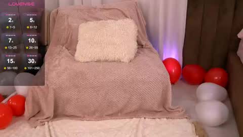 Snapshot of anarhodes chatting on February 19, 2025, 10:23 am Anna online show from February 19, 2025, 10:23 am