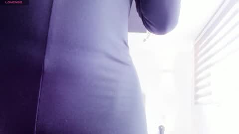 Snapshot of anaruiz1_ chatting on March 8, 2025, 6:47 pm ana online show from March 8, 2025, 6:47 pm