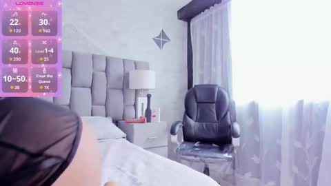 Snapshot of anaruiz1_ chatting on September 13, 2025, 5:46 pm ana online show from September 13, 2025, 5:46 pm